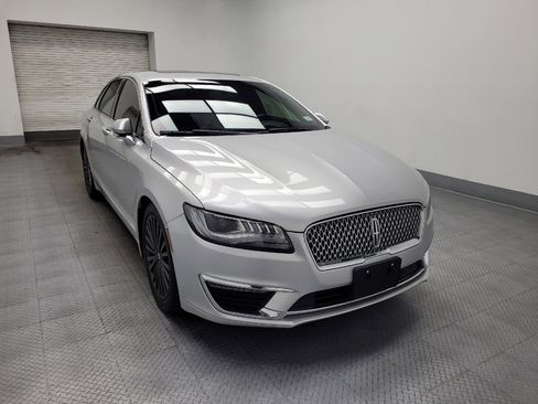 Used 2018 Lincoln MKZ Reserve image 13