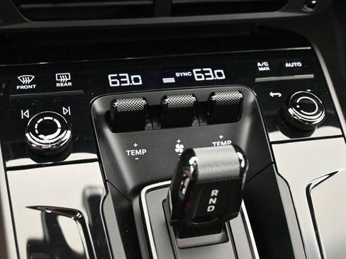 Used 2025 Porsche 911 Carrera image 16