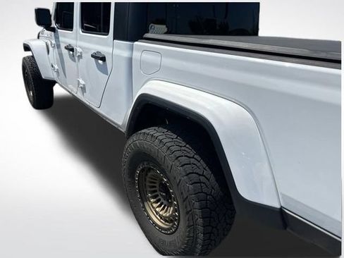 Used 2021 Jeep Gladiator Mojave AWD/4WD image 6