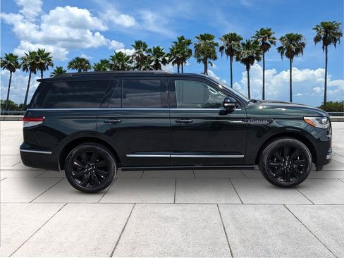 Used 2024 Lincoln Navigator Black Label AWD/4WD image 7