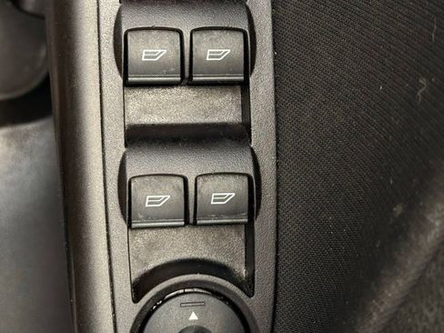 Used 2018 Ford Focus SEL FWD image 12