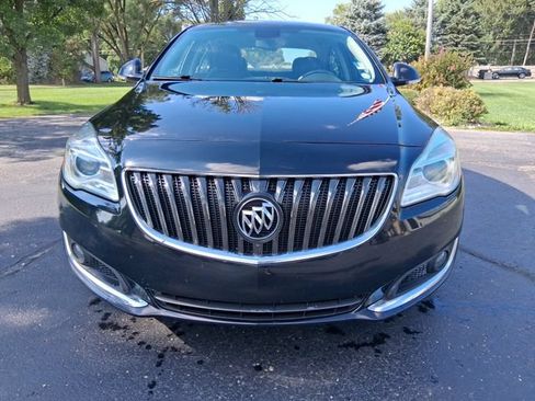Used 2016 Buick Regal AWD image 2