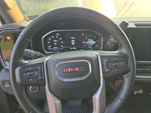 Used 2024 GMC Sierra 1500 Elevation AWD/4WD image 19