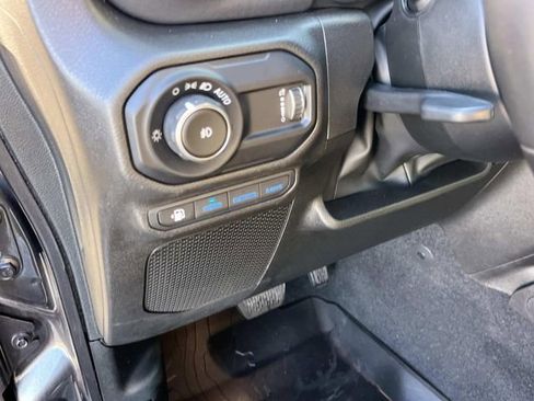 Used 2023 Jeep Wrangler Unlimited Sahara w/ Cold Weather Group image 32