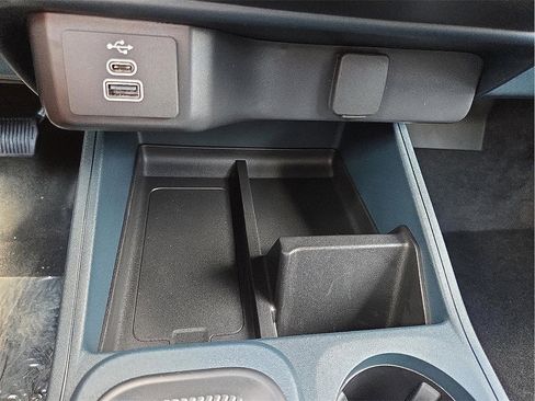 New 2025 Ford Maverick XL w/ Equipment Group 102A image 16