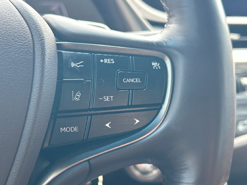 Used 2019 Lexus ES 350 w/ Premium Package FWD image 14