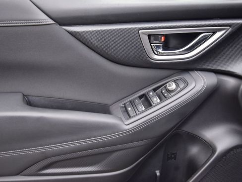 Used 2019 Subaru Forester Premium image 27