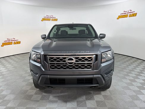 Certified 2024 Nissan Frontier SV w/ Technology Package AWD/4WD image 9