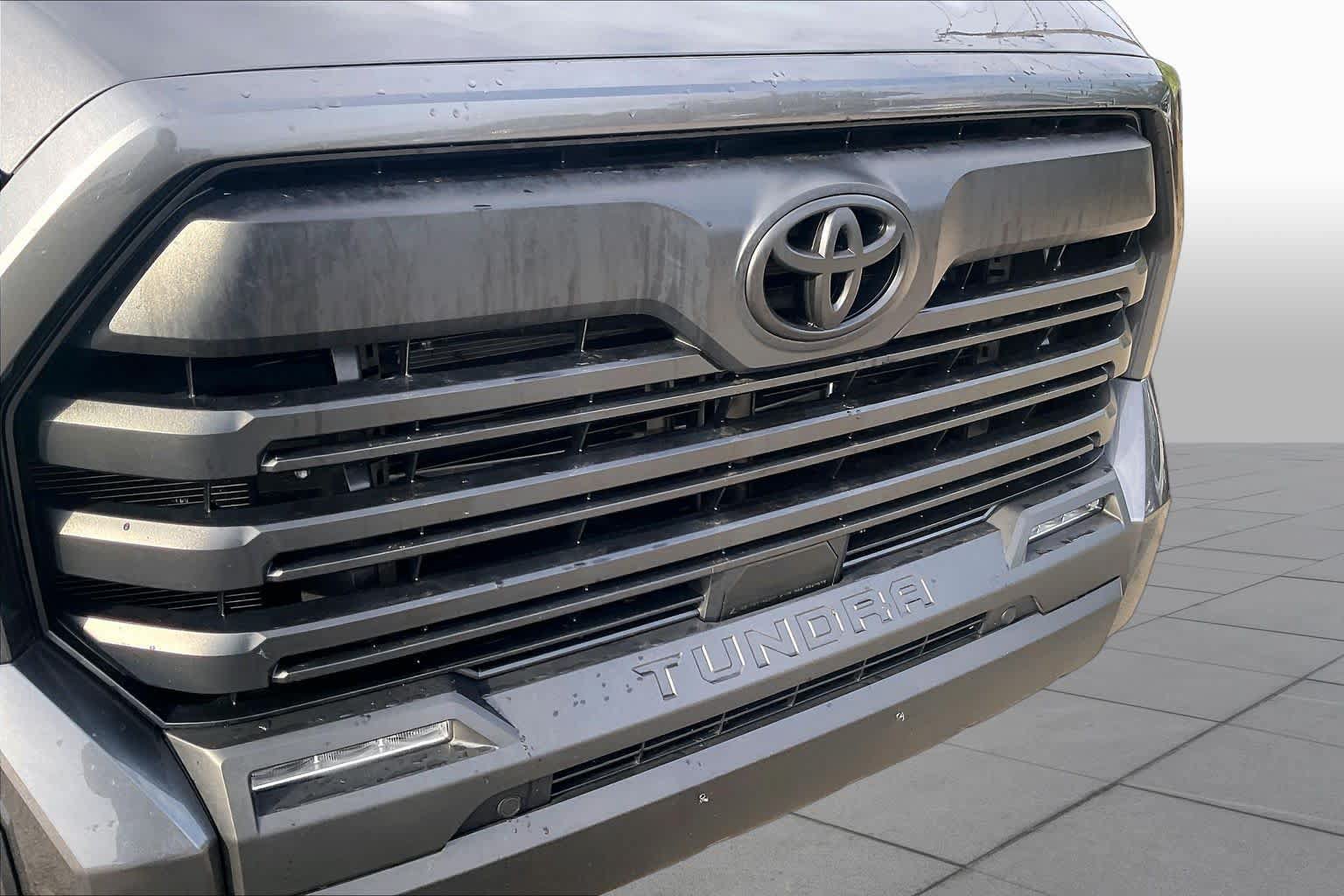 Used 2025 Toyota Tundra SR5 AWD/4WD image 29