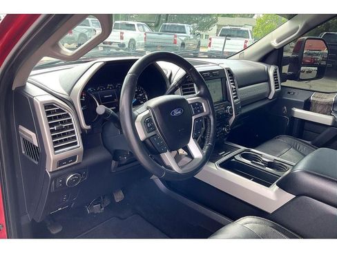 Used 2017 Ford F250 Lariat w/ Lariat Value Package AWD/4WD image 15