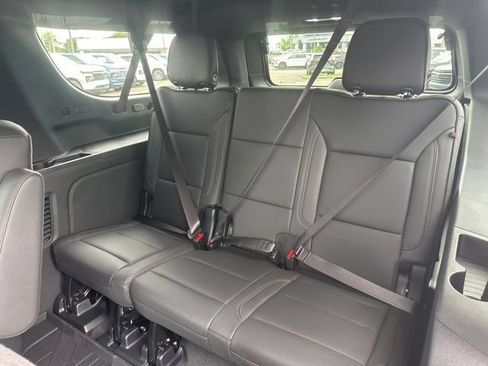 New 2026 Chevrolet Suburban High Country AWD/4WD image 29