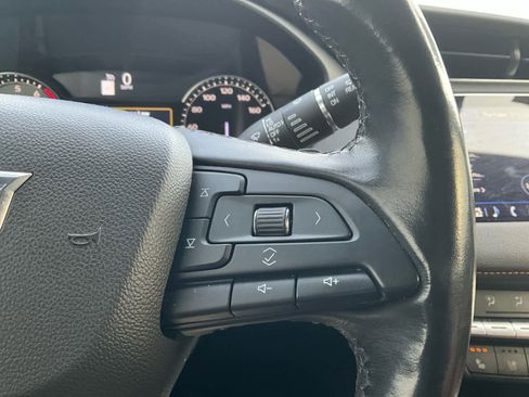 Used 2019 Cadillac XT4 Premium Luxury image 22