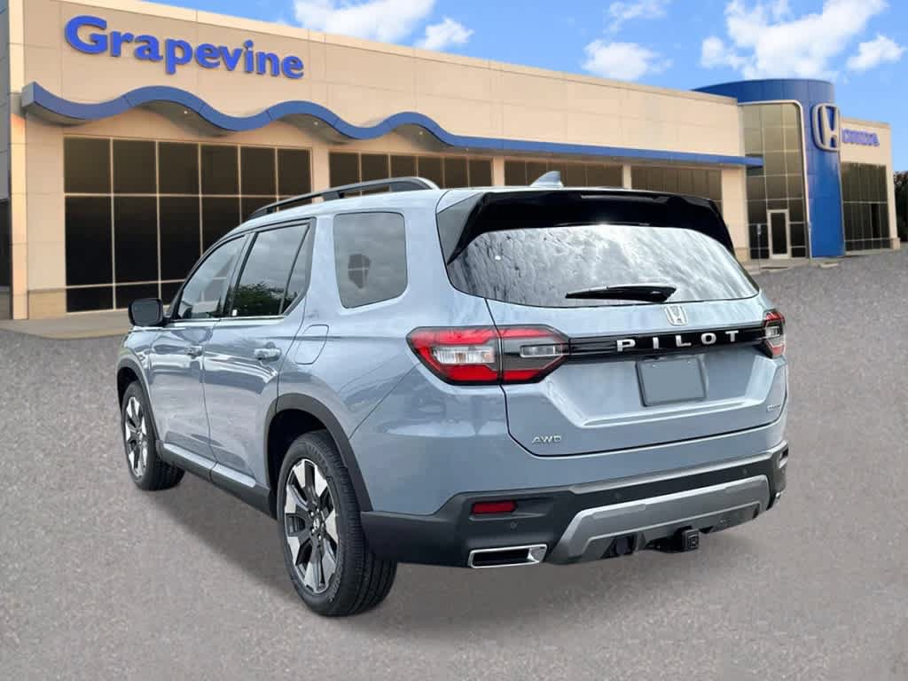 New 2026 Honda Pilot Touring image 3
