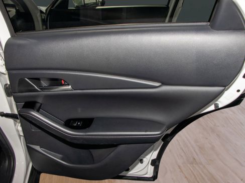 Used 2025 MAZDA CX-30 AWD 2.5 S w/ Preferred Package image 17