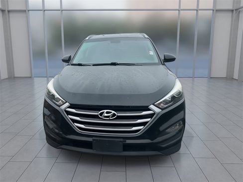 Used 2017 Hyundai Tucson SE image 4
