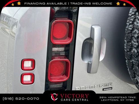 Used 2022 Land Rover Defender 110 X-Dynamic SE image 11