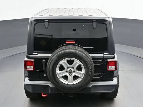Used 2018 Jeep Wrangler Unlimited Sport S AWD/4WD image 46