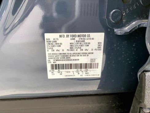 Used 2025 Ford Explorer ST image 8