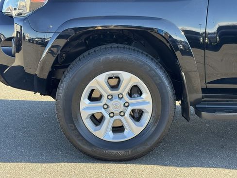 Used 2020 Toyota 4Runner SR5 image 35