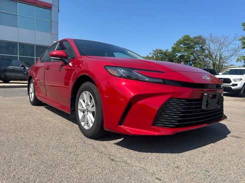 Used 2025 Toyota Camry LE w/ Convenience Package AWD/4WD image 9