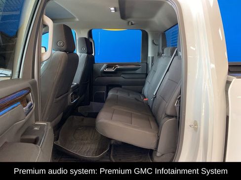 Used 2024 GMC Sierra 2500 SLE w/ SLE Value Package image 12