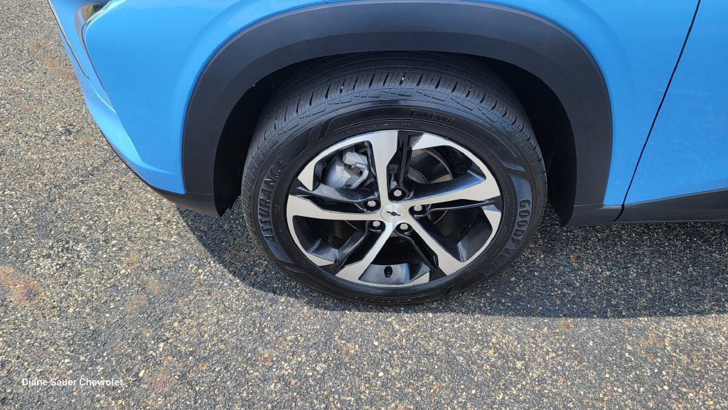 Used 2024 Chevrolet Trax RS w/ Driver Confidence Package FWD image 6