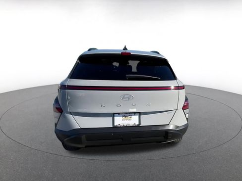 Used 2025 Hyundai Kona SEL image 7