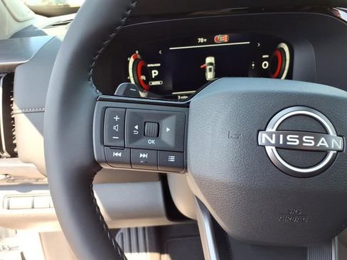 New 2026 Nissan Pathfinder SL AWD/4WD image 10