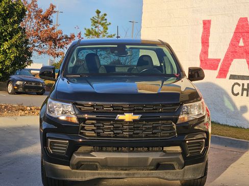 Used 2022 Chevrolet Colorado LT w/ Fleet Safety Package image 2