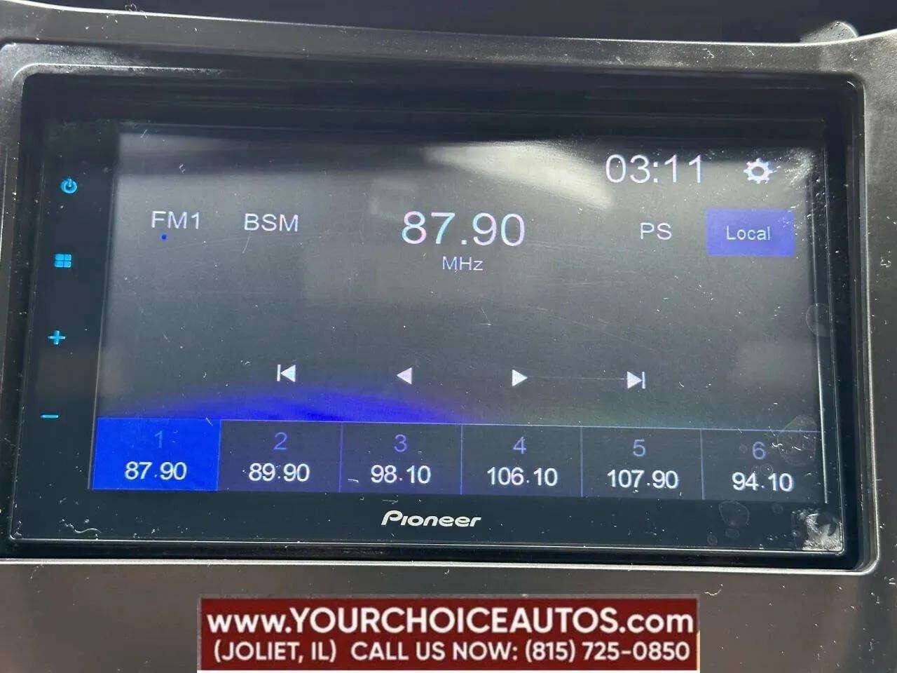 Used 2019 Chevrolet Cruze LT w/ Convenience Package FWD image 12