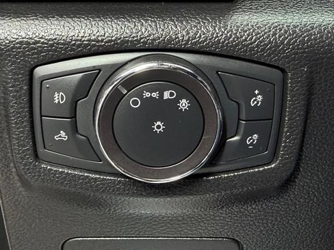 Used 2018 Ford F150 Platinum w/ Equipment Group 701A Luxury AWD/4WD image 33