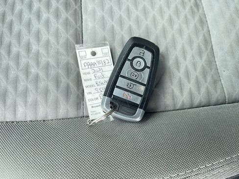 Used 2021 Ford Escape SE w/ Convenience Package AWD/4WD image 33