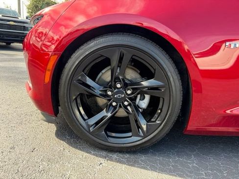 Used 2021 Chevrolet Camaro LT w/ RS Package RWD image 9