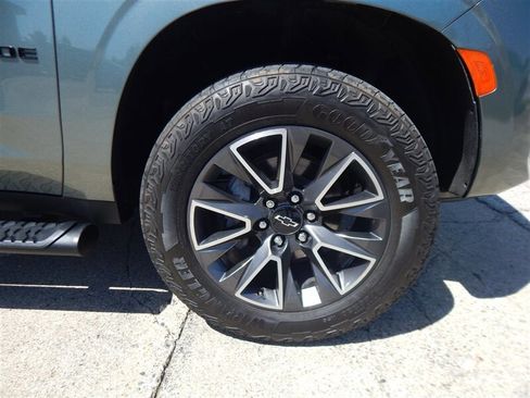 Used 2023 Chevrolet Tahoe Z71 AWD/4WD image 12