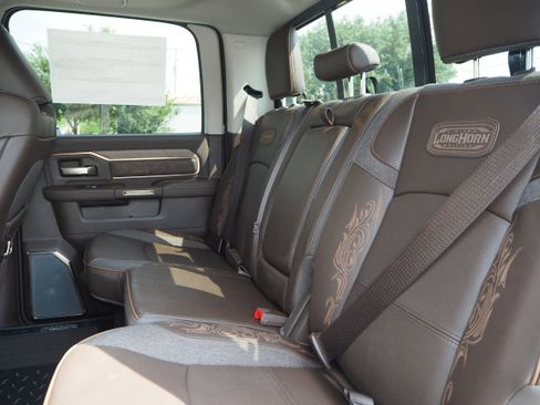 New 2025 RAM 2500 Limited image 11