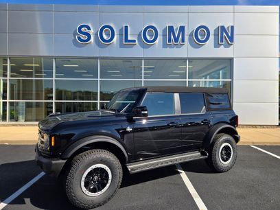 New 2025 Ford Bronco Outer Banks w/ Sasquatch Package