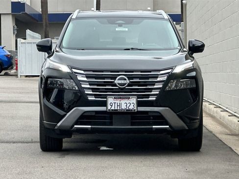 Used 2025 Nissan Rogue SL image 11