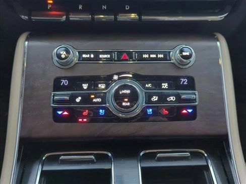 Used 2020 Lincoln Aviator Reserve w/ Equipment Group 202A image 17