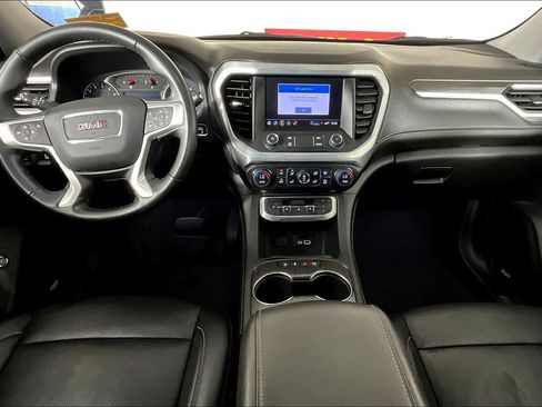 Used 2023 GMC Acadia SLT image 15