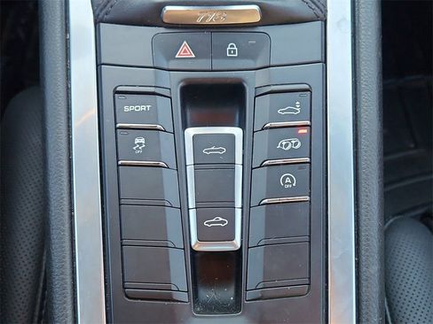 Used 2022 Porsche 718 Boxster image 17