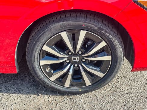 Used 2024 Honda Civic EX-L image 11