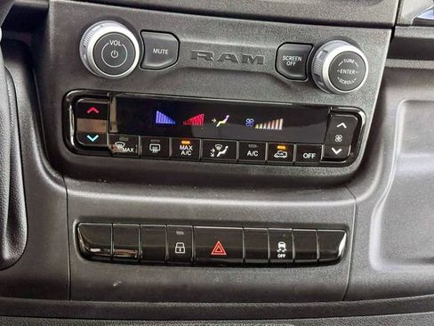 Used 2026 RAM ProMaster 2500 w/ Convenience Group FWD image 25