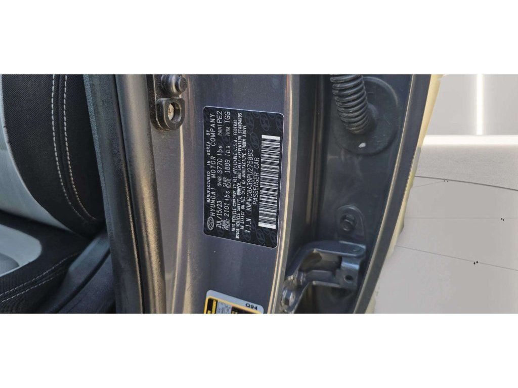 Used 2023 Hyundai Venue SEL w/ Cargo Package FWD image 34