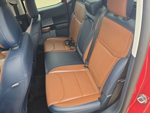 Used 2022 Ford Maverick Lariat w/ Lariat Luxury Package image 15