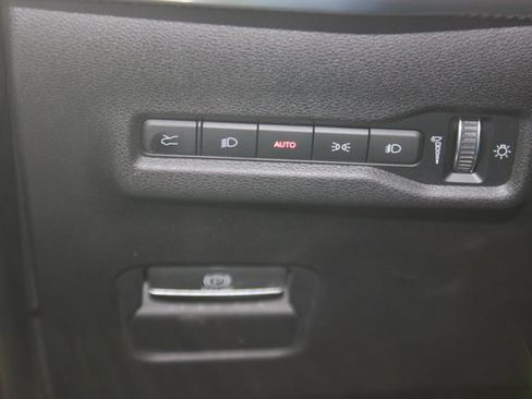 Used 2024 Jeep Wagoneer Launch Edition image 18