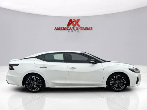 Used 2022 Nissan Maxima SV w/ Floor Mat Group image 6