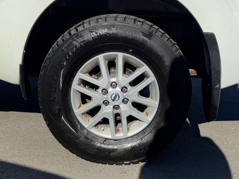 Used 2018 Nissan Frontier SV AWD/4WD image 8