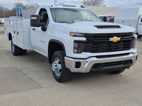 New 2026 Chevrolet Silverado 3500 W/T w/ WT Convenience Package image 1