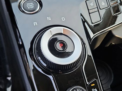 Certified 2023 Kia Sportage EX AWD/4WD image 15