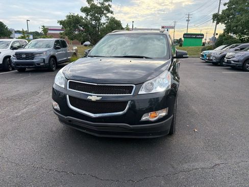 Used 2012 Chevrolet Traverse LT w/ LPO, 'HIT The Road' Package FWD image 20